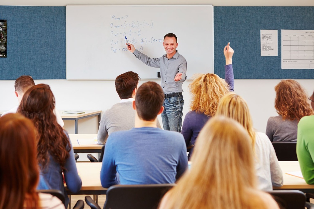 18. Classroom with Tackable Single Band Installation