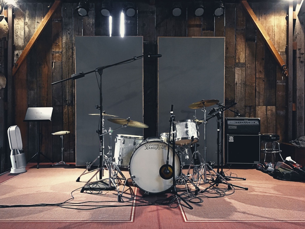11. Recording Studio with Movable Sound Panels 4